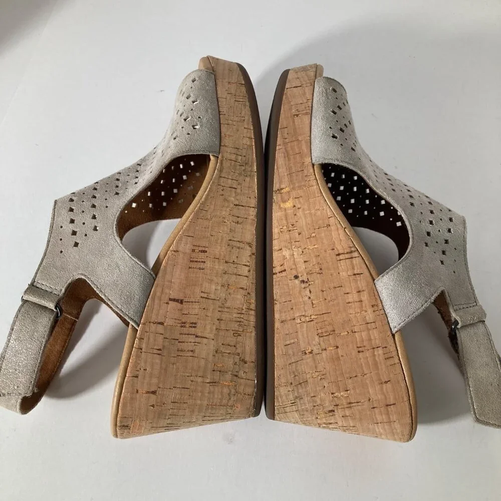 Womens Rockport Briah Slingback Suede Wedge Sandal‎ Laser Cut Metallic Khaki 8